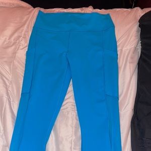 Comfortable blue leggings